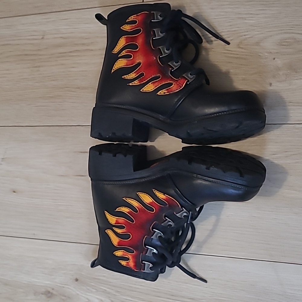 Harley-Davidson Kids Black and Yellow Flame Boots Size 5.5 - Picture 12 of 14